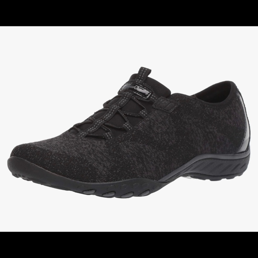 Womens sketchers breathe easy opportuknity knit sneaker. Worn only twice.